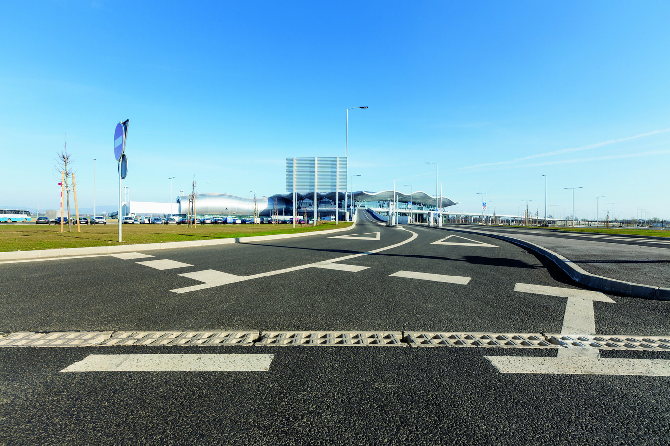 Flughafen Kroatien Monoblock RD300 Landside IMG 3598 Copy  1 
