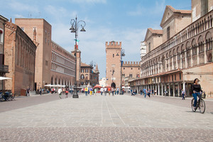 Shutterstock 284796629